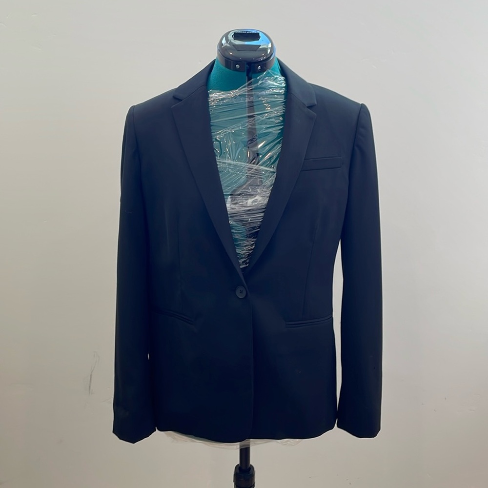Everlane single breasted wool blazer EUC mint. Sz 6